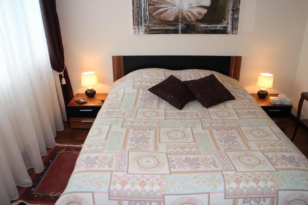 Les Petites Chambres De La Bleue Maison Coeuve Cameră foto